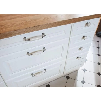 UCHWYT Meblowy DECORA Ceramiczny 146x24 Klasyczny Stara Stal Biały L-128